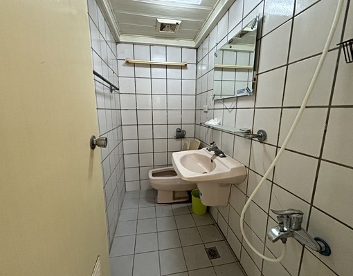 可租補~可報稅~文心崇德捷運電梯2房2衛 - Image 5