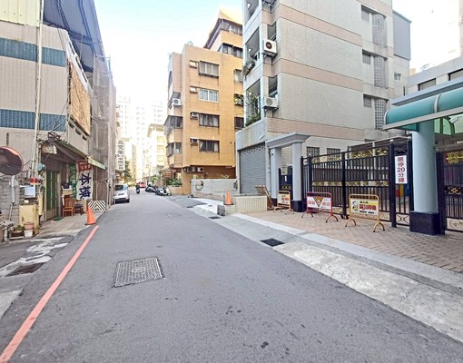 崇德-進化路便利生活圈⭐衛道名廈視野大四房⭐社區有車位可租 - Image 3