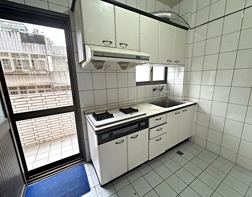 幸福榮易租~下龜山近迴龍林口~大透天 - Image 4