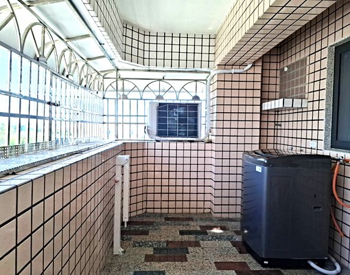 <正精選>湖內商圈/3+1房/優質華廈出租 - Image 4