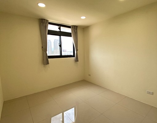 三房兩廳兩衛/格局方正/全聯、寶雅就在隔壁/鄰近台積電 - Image 7