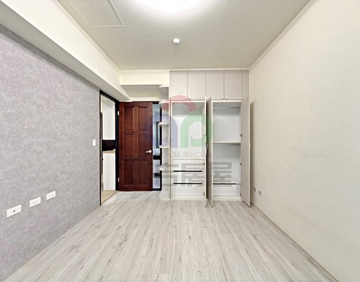 太子雲世紀C區，精裝三房+平車，含管，屋況優!! - Image 10