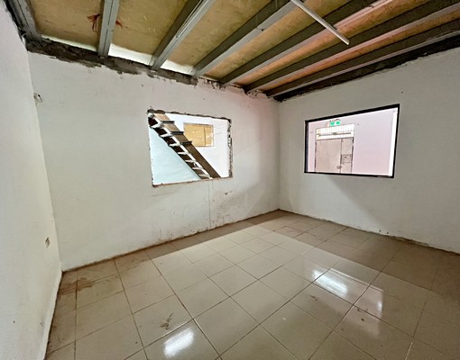 適合做倉庫使用可停車光復橋在旁與台北一線之隔 - Image 4