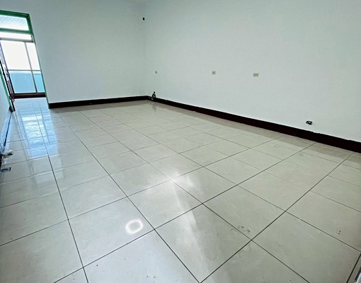 ✨可租補✨埔心大透天|鄰近醫療機構近員林 - Image 1