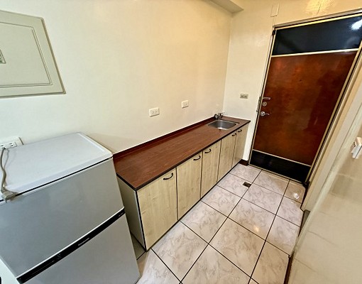 觀天.後站飯店式漂亮套房.有陽台.流理台.可申請租金補貼 - Image 5