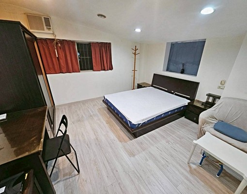 大坪林❣️獨洗曬傢俱齊全/採光通風格局方正/生活機能佳 - Image 1