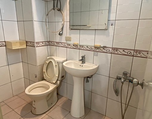 金山街竹科旁*獨立洗衣機陽台* - Image 4