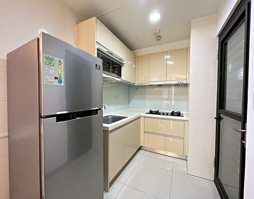 嶺東☀️2分至春社市場旁☀️3房車位☀️有傢俱直接入住 - Image 7