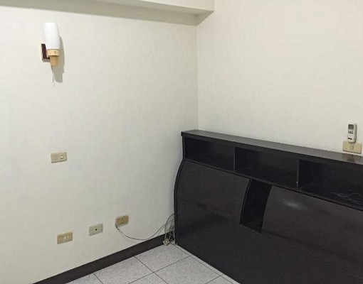 A家樂福旁*優質大三房*附車位* - Image 6