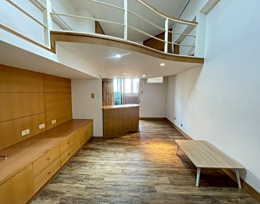 【蘇活大街】正五期樓中樓套房獨洗曬可租補 - Image 5