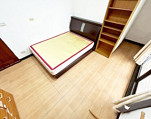 民安國小◆採光套房◆獨洗獨立陽台★台電 - Image 2