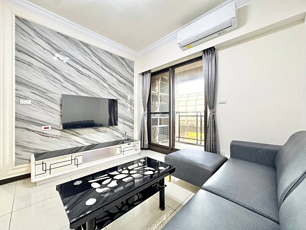 驚爆💥秒殺💥美美電視牆💥職業很友善🉑租補🉑戶籍 - Image 1