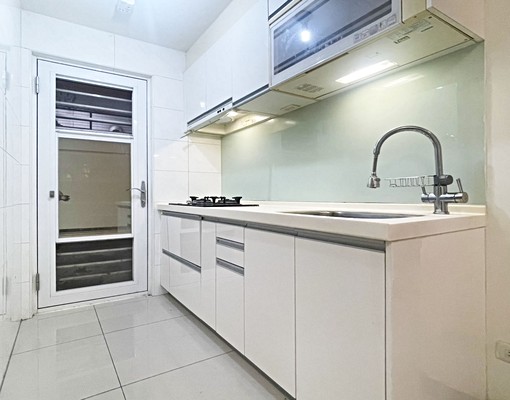 ZA10近交流道*捷運年代兩房車*可租補 - Image 8