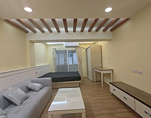 捷運裝潢陽台大套房(含管、網路、第四台) - Image 2