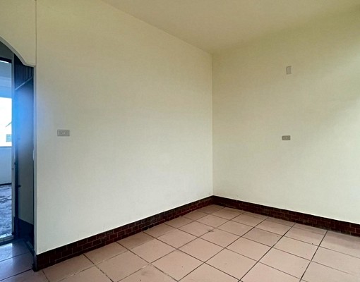 獨家~和生路整棟透天店面 - Image 8