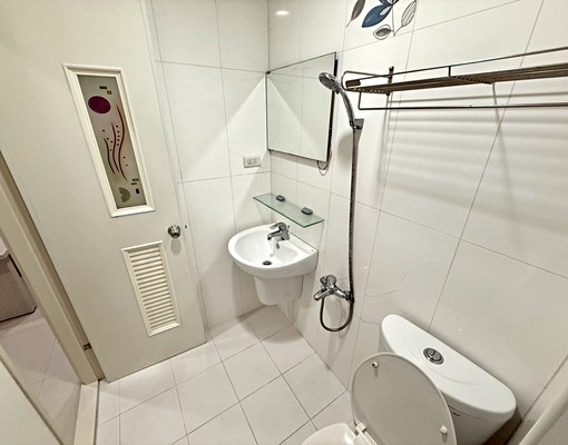 龍山寺🚄變頻冷暖洗脫烘💦可開伙大冰箱🔥飲水機包網路🌟 - Image 7