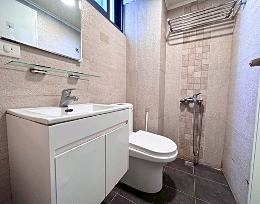 北區三民神套房|出門右轉吃宵夜、左轉買飲料😋可租補電梯大樓 - Image 3