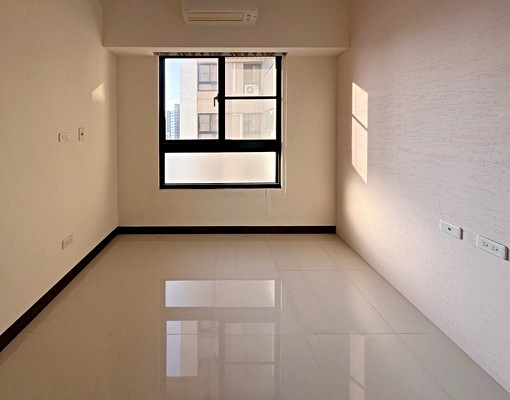 巨蛋商圈💎3+1房平車💖稀有釋出⭐素質優 - Image 5