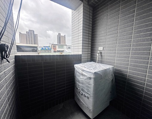 沛沛租🔅巨蛋龜山工業區/全新電梯陽台獨洗/機車位 - Image 5