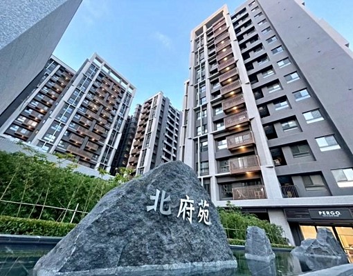 北區|北府苑三房舒適明亮樹梢景觀房+平車 - Image 11