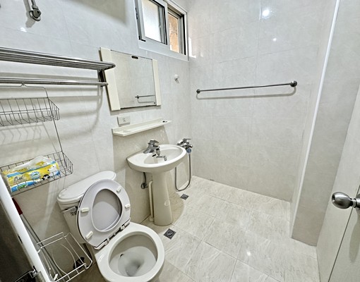 ✨台水台電✨陽台獨洗曬✨系統衣櫃沙發✨可租屋補助 - Image 4