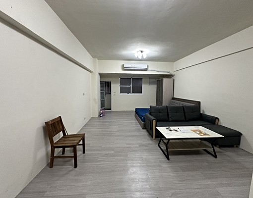 找我最快/三多路/家具電/有陽台大套房 - Image 1