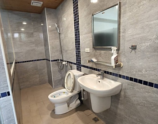 ☆(租)自由路電梯優質套房☆ - Image 3