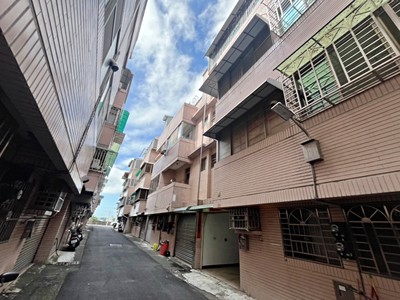 《買透天免千萬-幸福就從湖內開啟-優質低總價-靜巷好生活》