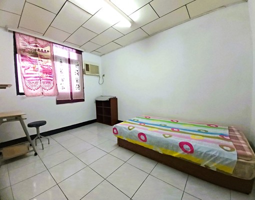 漳和國中旁公寓頂加3房/附基本家具/磚牆隔間 - Image 5