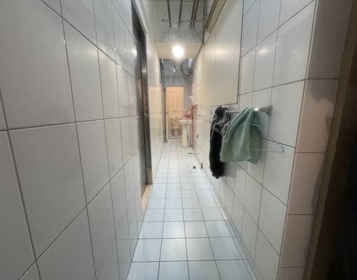 一樓10米路邊出租 - Image 9