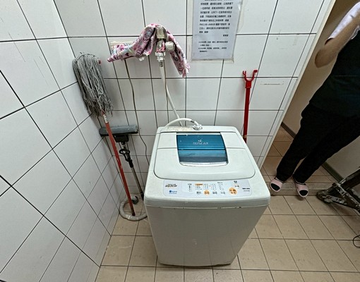 徐匯中學⚡️限女性/可租補/免爬高/傢俱齊全/通風佳/便宜 - Image 3