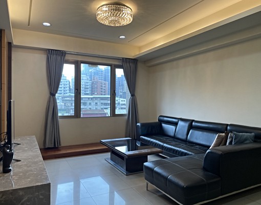 板橋體育場旁-電梯四房出租 - Image 2