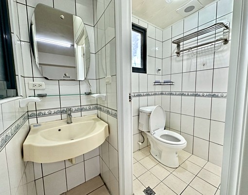 可貓📣陽台落地窗📣弘光靜宜大學旁📣可租補台水電📣 - Image 4