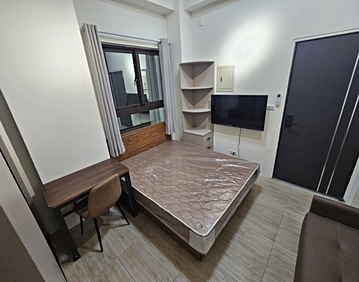 少爺帶你看|全新電梯透天☘️拎包入住☘️全新家具☘️可寵 - Image 1