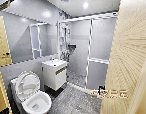 可報稅可租補~可租公司竹中車站旁興隆大橋到高鐵15分鐘採光棒 - Image 12