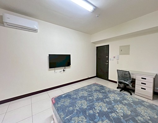 可租補入戶籍★超大套房★獨立室內機車位🚗★大陽台採光棒 - Image 2