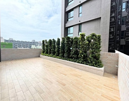 近東海商圈|三房平車|大露台戶 - Image 3