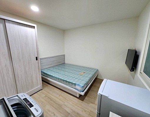 全新裝潢~中和高中一樓大套房 - Image 2