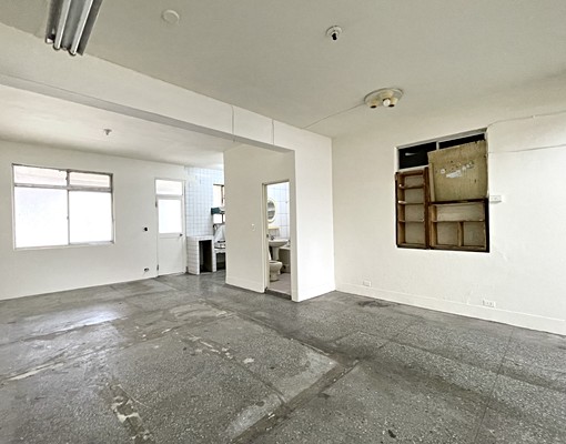 後山埤站|正忠孝東路燙金門牌|有人潮|生活機能佳 - Image 9