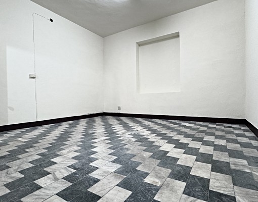 【高雄市中心|近市議會站】大坪數⚝5大房⚝倉庫好使用 - Image 11