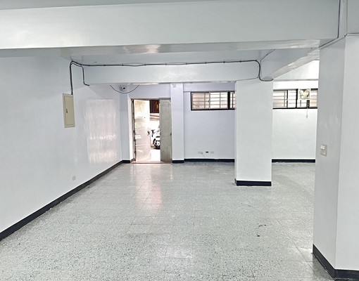 新北市板橋區翠華街大坪數一樓 - Image 11