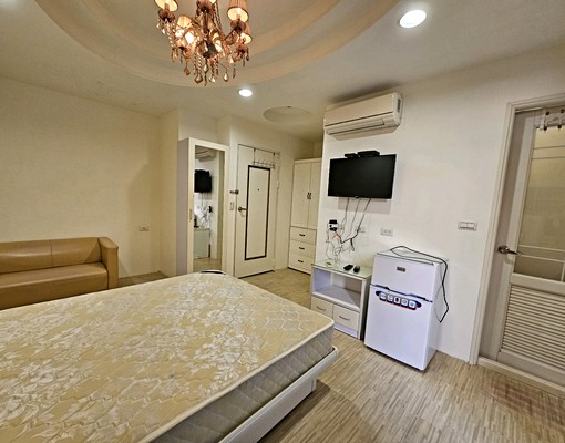 經絡一段~可租屋補助*維多利亞陽台洗衣機 - Image 10