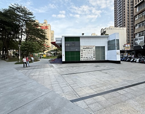 三多商圈邊間有市金店 - Image 14