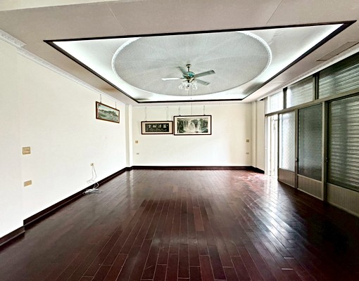 💥三豐路大前院透天💥(不能停車) - Image 4