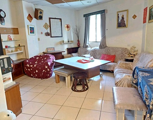 加州陽光透天/邊間採光3房+車位/全套傢俱電 - Image 2