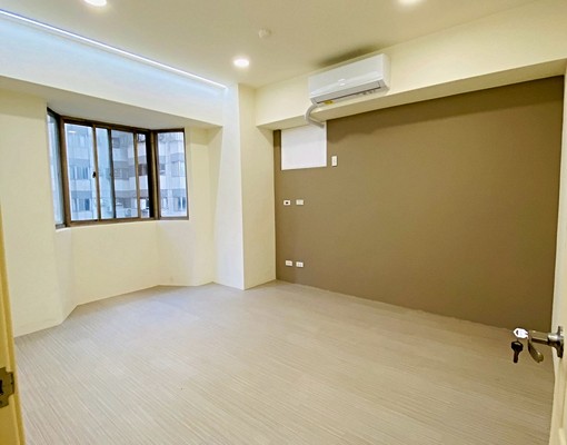 ~出租~中科榮總東海旁全新整理大四房主臥浴室有開窗有冷氣 - Image 10