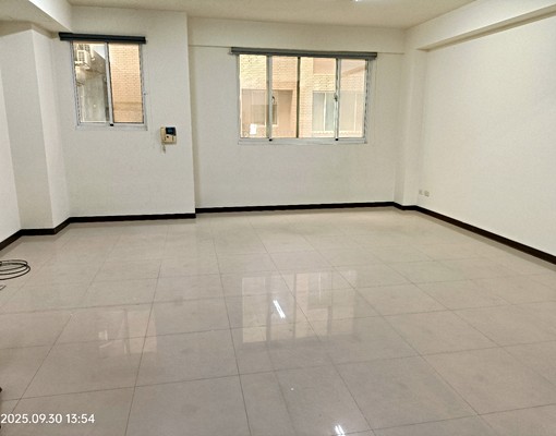 大套房及店面 - Image 13