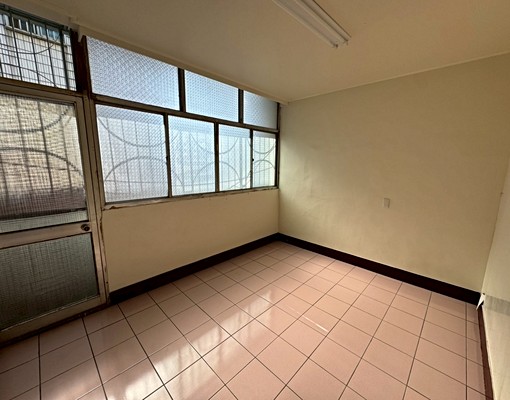 南陽路超大透天-使用空間大 - Image 10