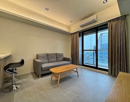 近高鐵,可報稅入籍,新光影城旁生活機能佳,溫馨大空間採光佳 - Image 1