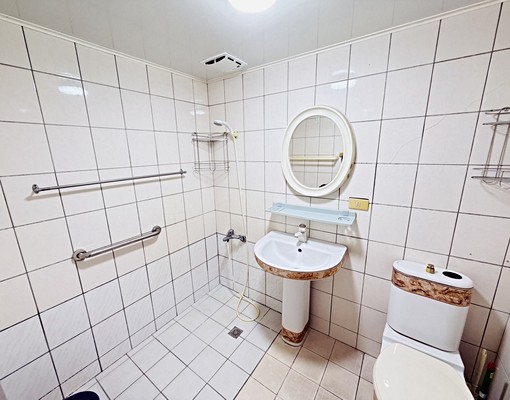 太平國小旁中高樓層美視野三房華廈-誠意可談 - Image 10